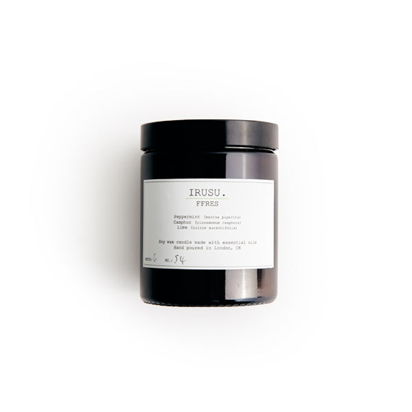 Irusu Ffres Candle